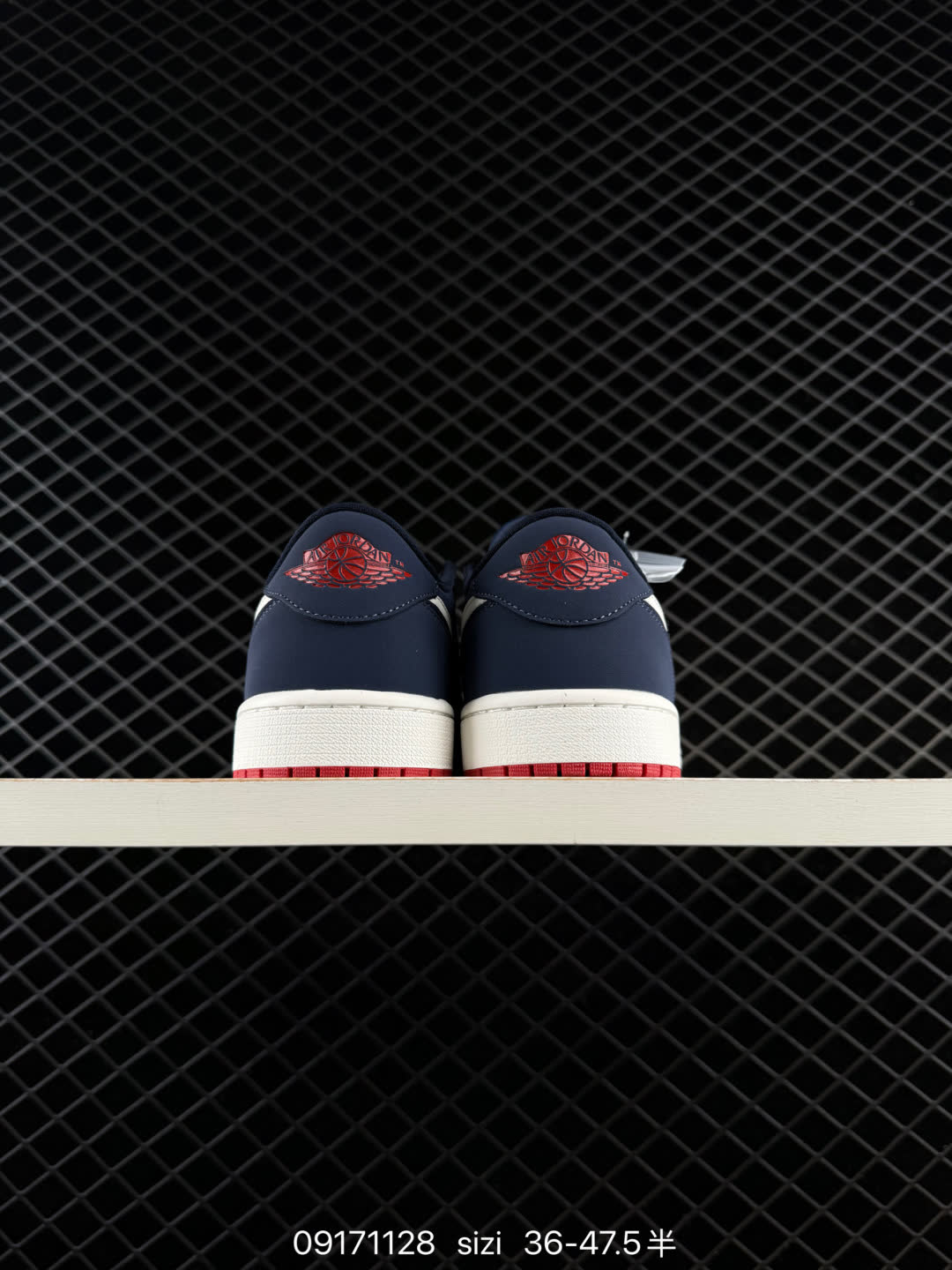 Nike Air Jordan 1 Retro Low-IX8478